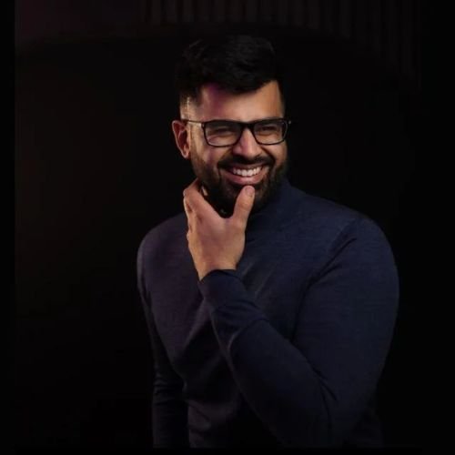 Untitled design (34) Dr Aiman Sinjab, implantologist at Allen House Dental in Crewe